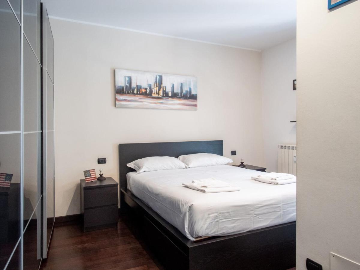 The Best Rent - Modern Duomo Apartment Milano Exterior foto